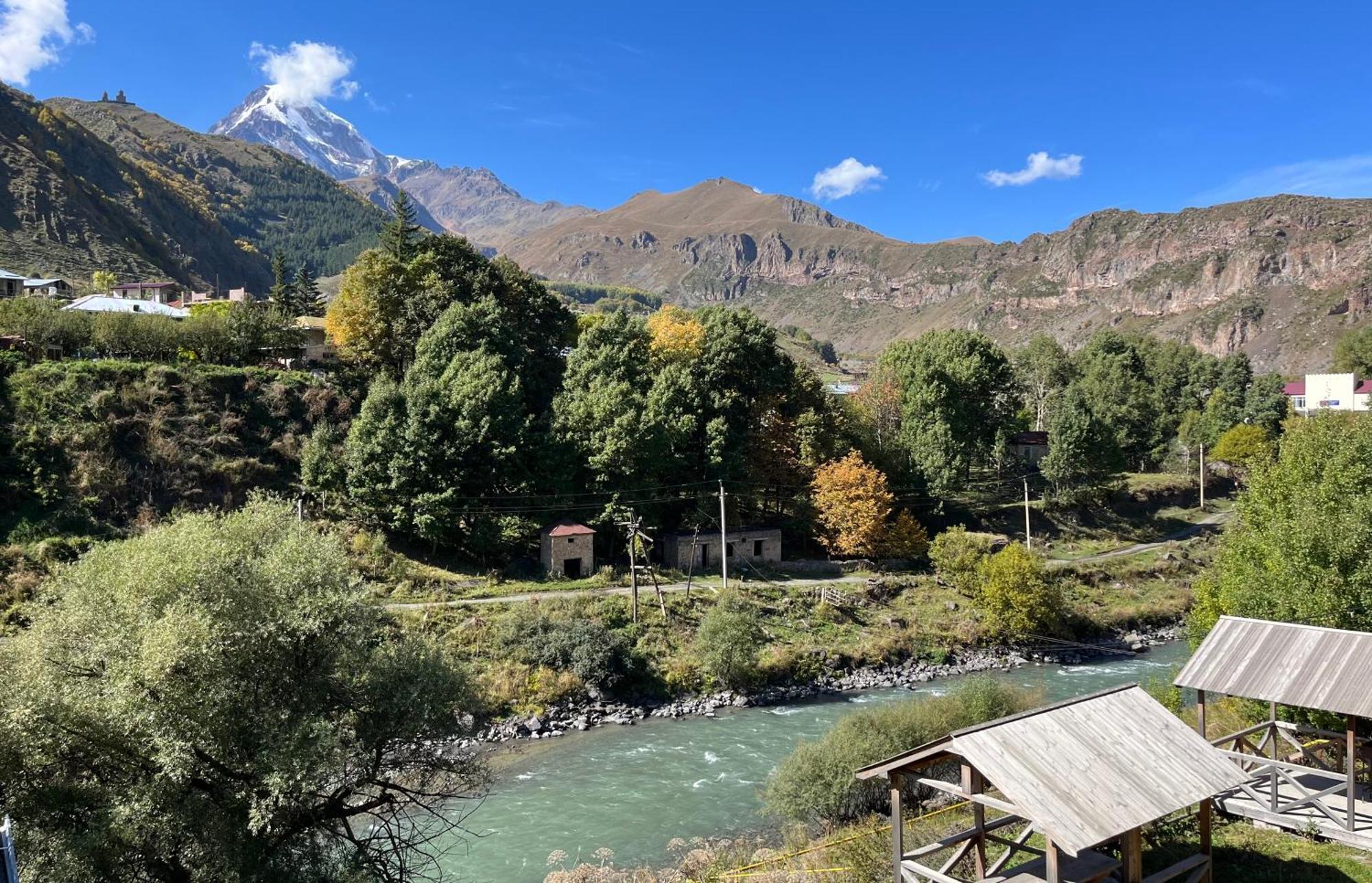 Hotel Stancia Kazbegi - City Center المظهر الخارجي الصورة